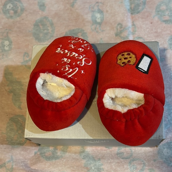 Slippers - Picture 5 of 6